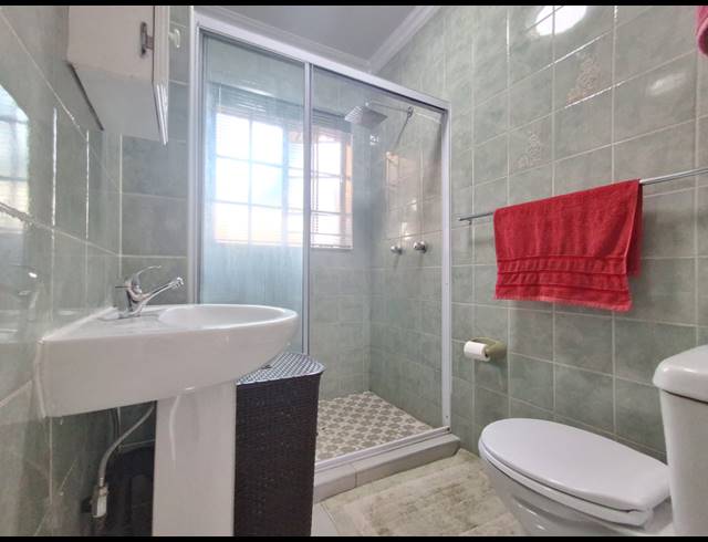 2 BEDROOM TOWNHOUSE TO LET IN ARCON PARK